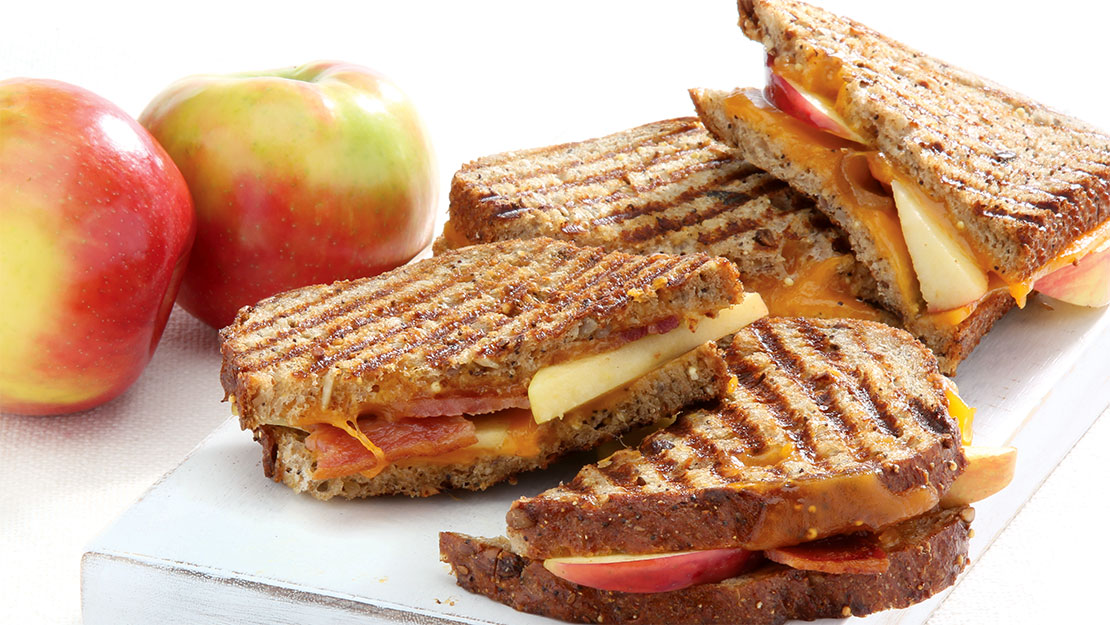 Bacon and Apple Grilled Cheese Recipe