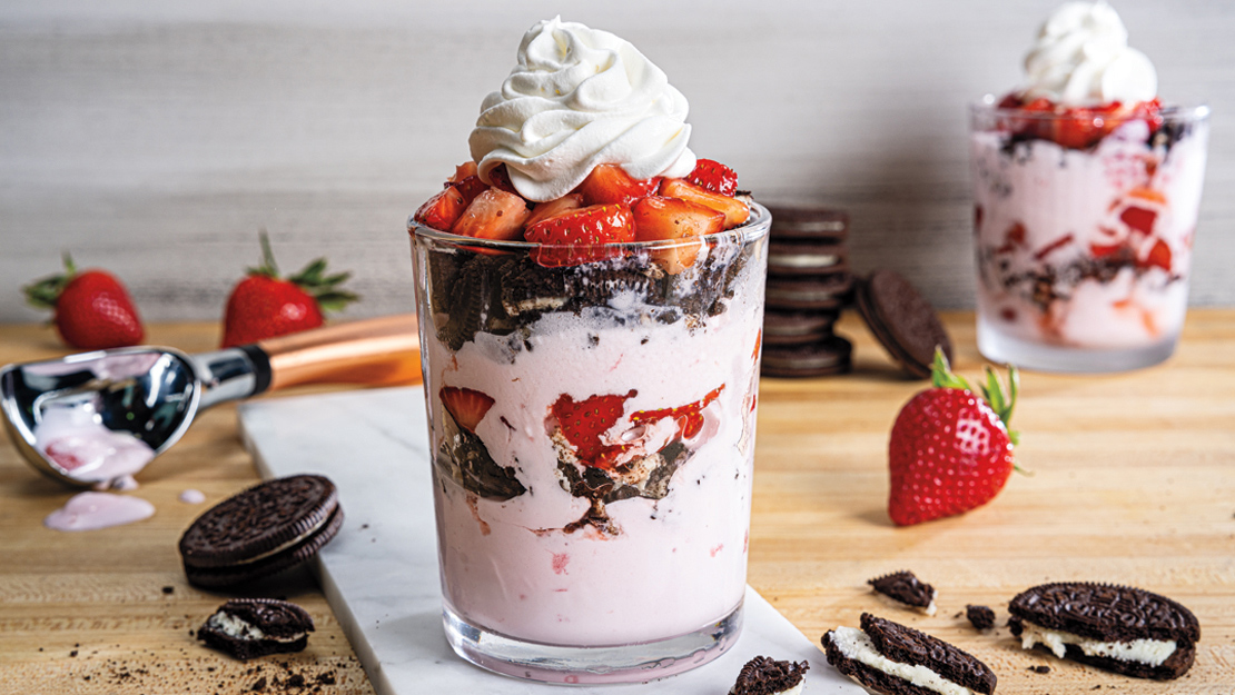 Strawberry Ice Cream & Chocolate Cookie Parfaits